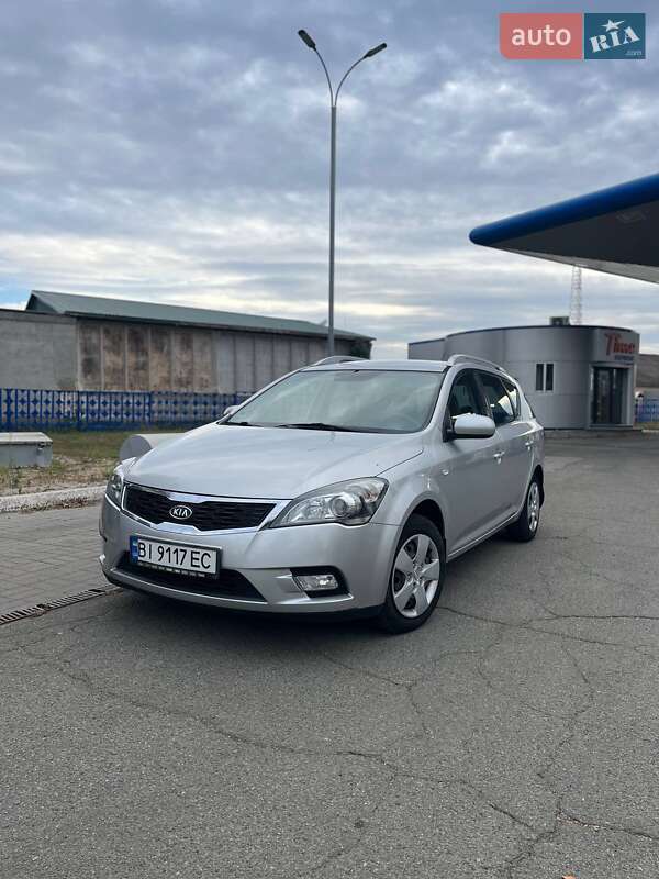 Универсал Kia Ceed 2011 в Полтаве