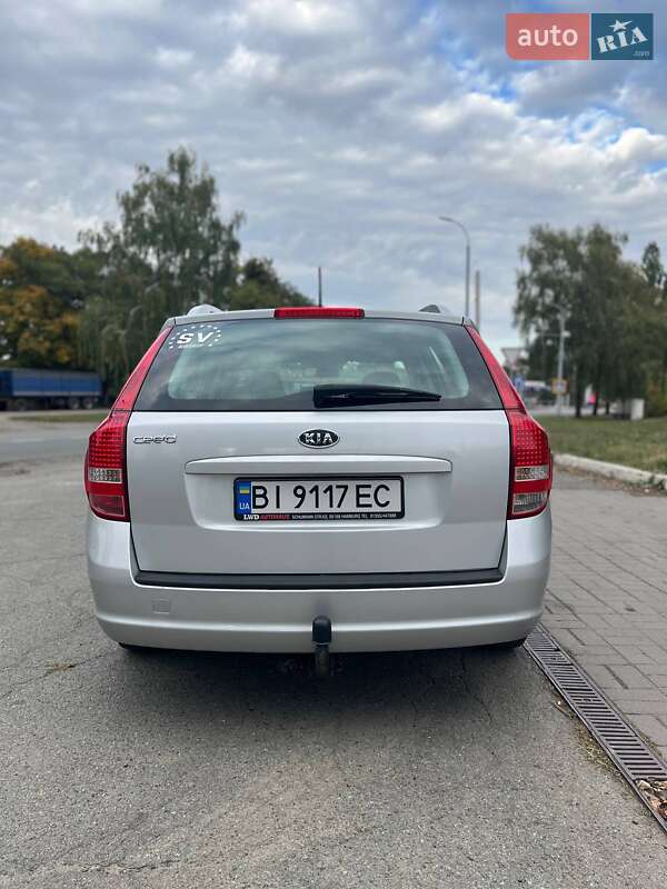 Универсал Kia Ceed 2011 в Полтаве