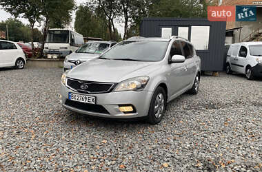 Универсал Kia Ceed 2010 в Хмельницком