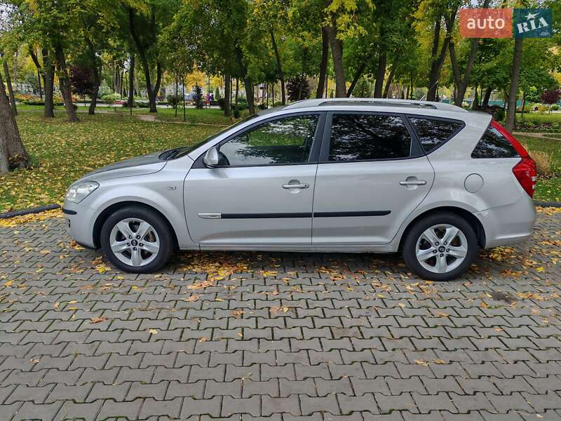 Універсал Kia Ceed 2008 в Олександрії