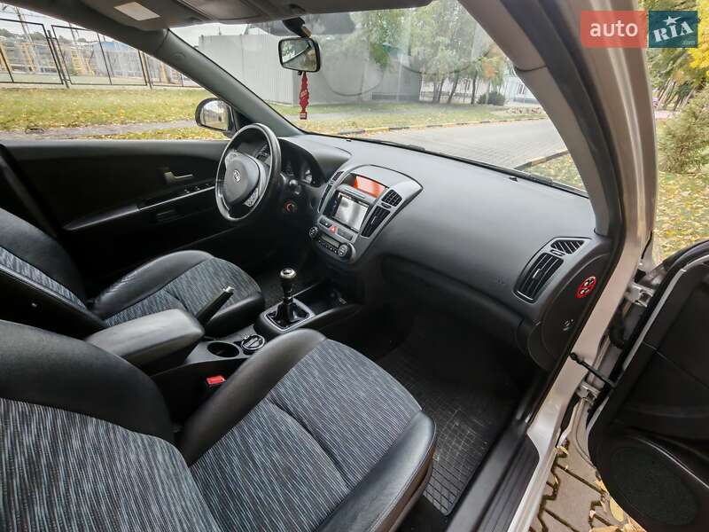 Універсал Kia Ceed 2008 в Олександрії