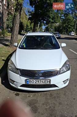 Универсал Kia Ceed 2009 в Запорожье