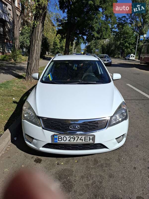 Универсал Kia Ceed 2009 в 