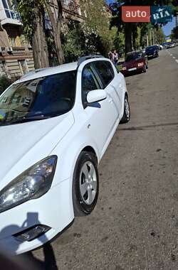 Универсал Kia Ceed 2009 в 