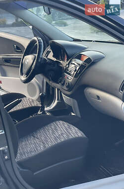 Хетчбек Kia Ceed 2008 в  фото 19 Хетчбек Kia Ceed 2008 в