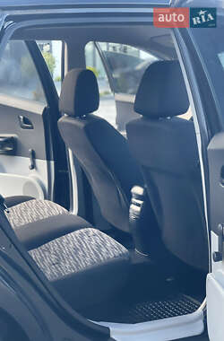 Хетчбек Kia Ceed 2008 в  фото 18 Хетчбек Kia Ceed 2008 в