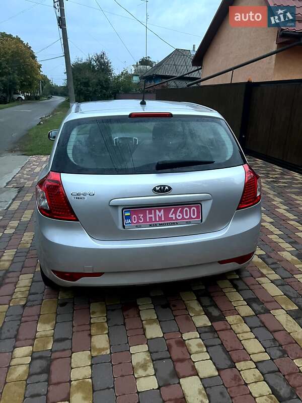 Хэтчбек Kia Ceed 2010 в Нежине
