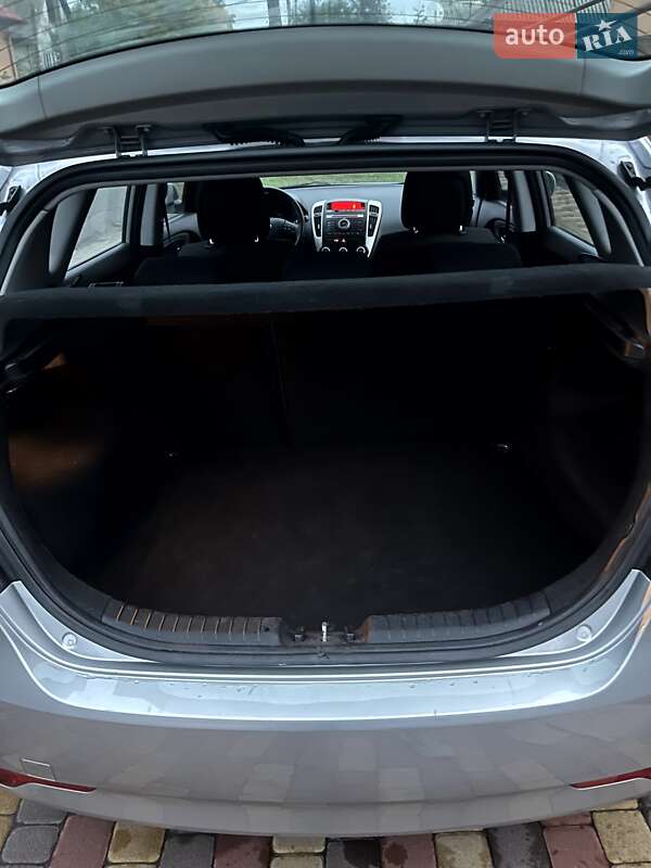 Хэтчбек Kia Ceed 2010 в Нежине