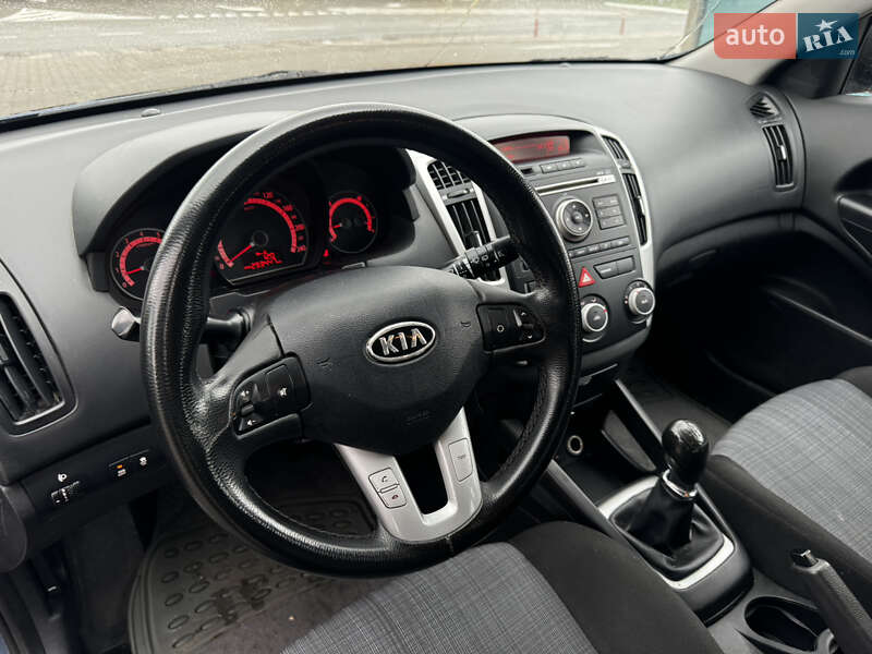 Универсал Kia Ceed 2009 в Киеве