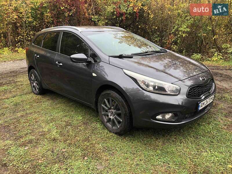 Универсал Kia Ceed 2012 в Новгород-Северском