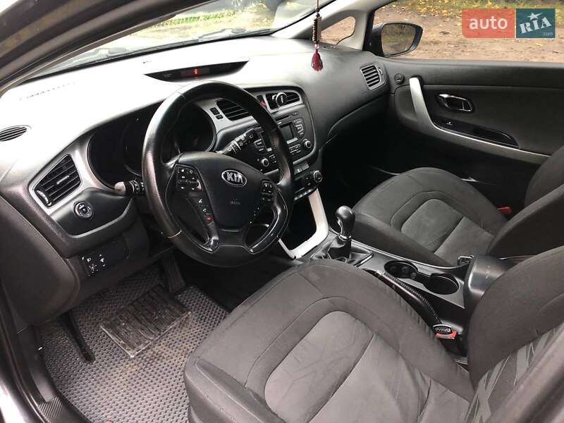 Универсал Kia Ceed 2012 в Новгород-Северском