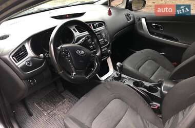 Універсал Kia Ceed 2012 в  фото 11 Універсал Kia Ceed 2012 в