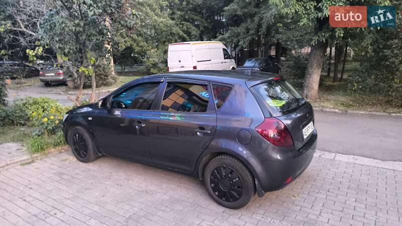 Хэтчбек Kia Ceed 2007 в Кривом Роге