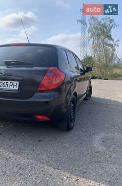 Хетчбек Kia Ceed 2007 в 