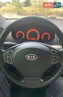 Хетчбек Kia Ceed 2007 в 