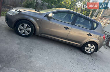 Хетчбек Kia Ceed 2008 в Житомирі