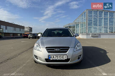 Хэтчбек Kia Ceed 2007 в 