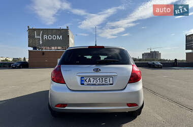 Хэтчбек Kia Ceed 2007 в 