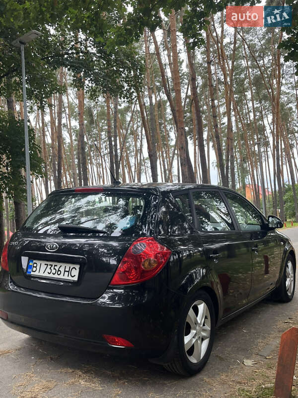 Хетчбек Kia Ceed 2008 в Софіївській Борщагівці