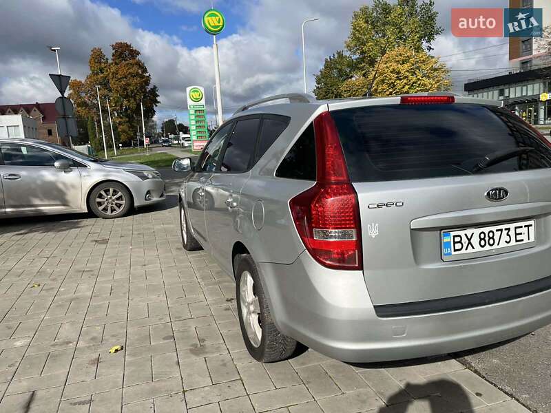Универсал Kia Ceed 2010 в Красилове