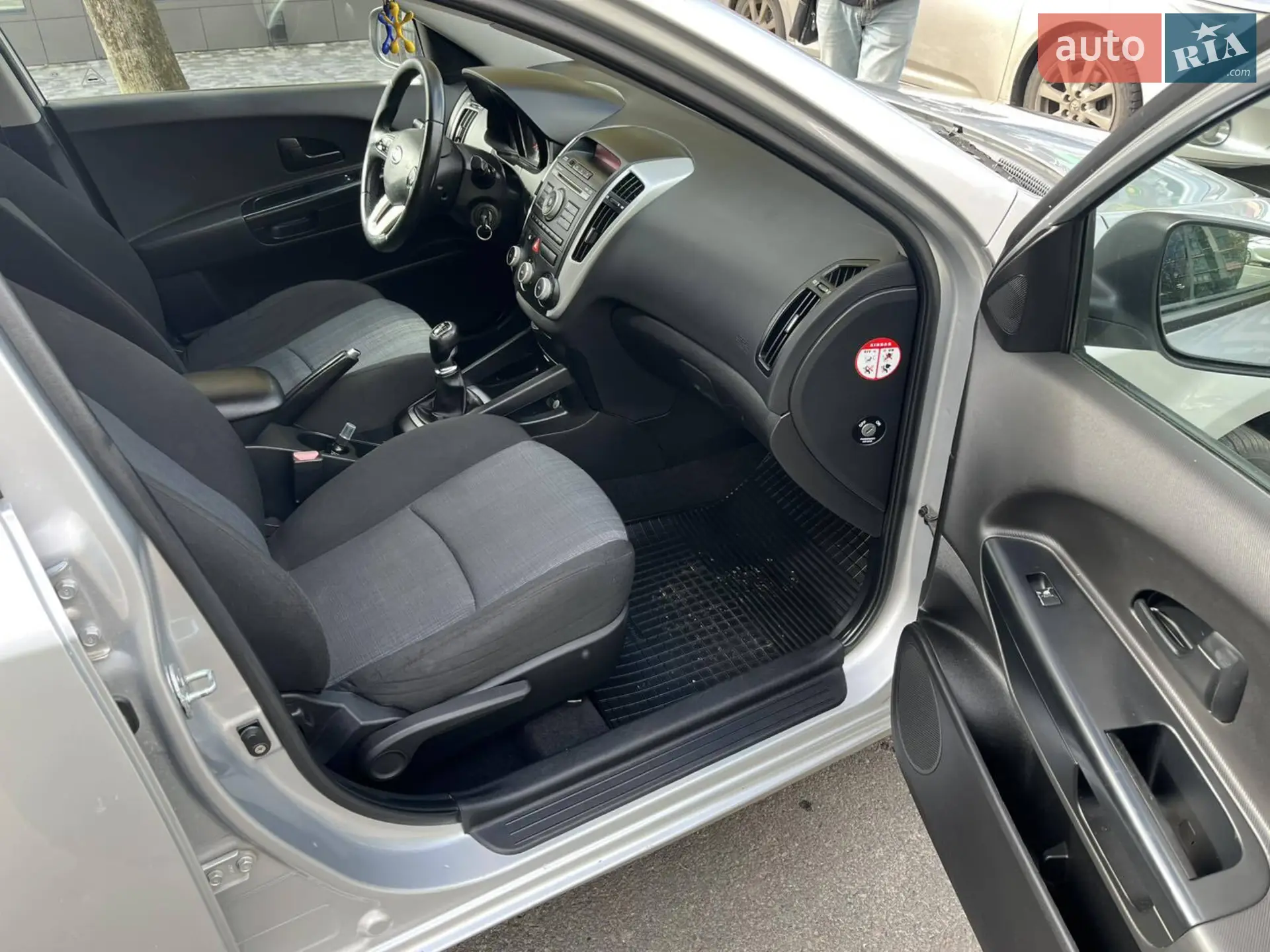 2010 Kia Cee'd - мініатюра 10