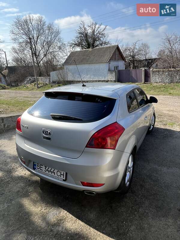 Хетчбек Kia Ceed 2008 в Южноукраїнську фото 11 Хетчбек Kia Ceed 2008 в Южноукраїнську