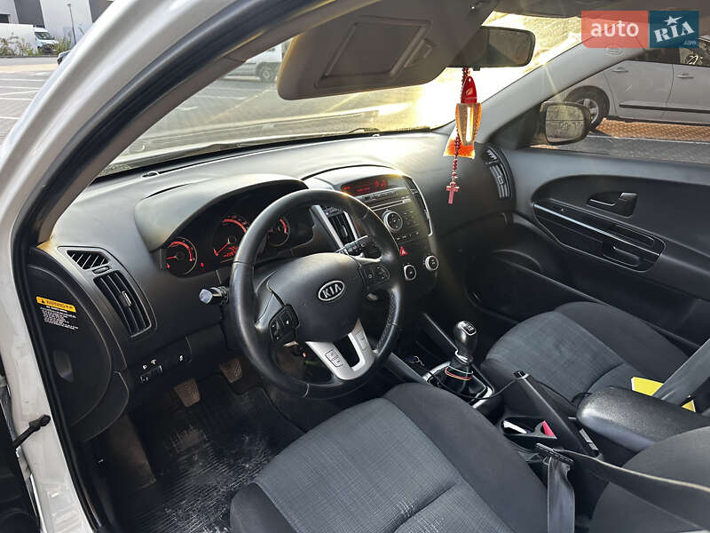 Хэтчбек Kia Ceed 2011 в Тернополе
