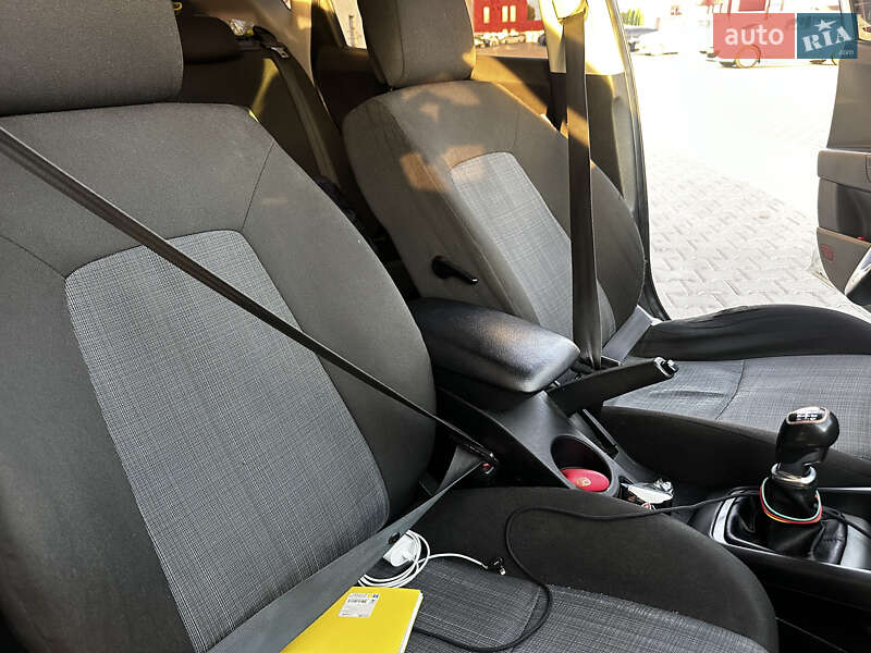 Хэтчбек Kia Ceed 2011 в Тернополе