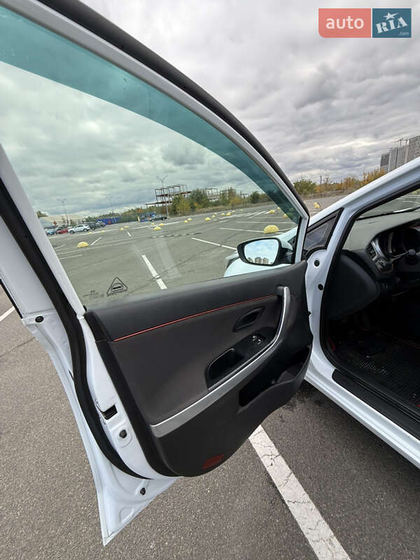 Хэтчбек Kia Ceed 2012 в Киеве фото 16 Хэтчбек Kia Ceed 2012 в Киеве