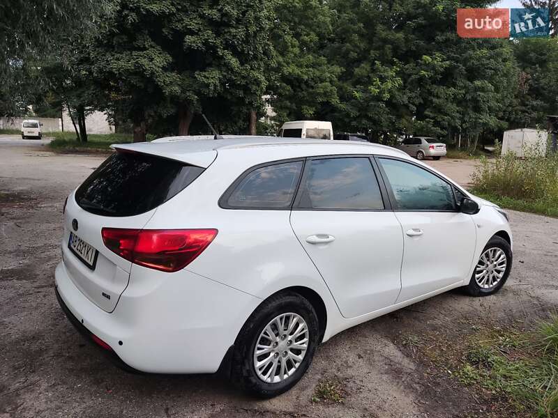 Универсал Kia Ceed 2015 в Львове