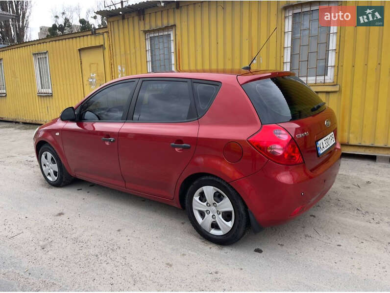 Хэтчбек Kia Ceed 2007 в Киеве фото 10 Хэтчбек Kia Ceed 2007 в Киеве