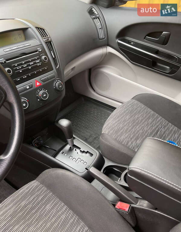 Хэтчбек Kia Ceed 2007 в Киеве фото 14 Хэтчбек Kia Ceed 2007 в Киеве