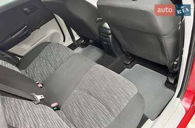 Хэтчбек Kia Ceed 2008 в 