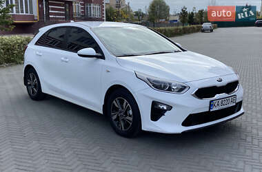 Хэтчбек Kia Ceed 2019 в 