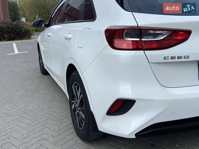 Хетчбек Kia Ceed 2019 в Києві фото 26 Хетчбек Kia Ceed 2019 в Києві