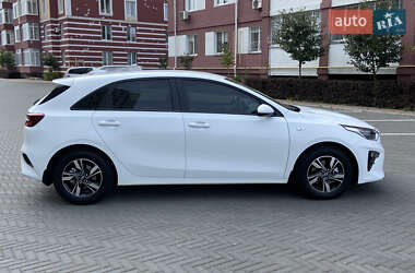 Хэтчбек Kia Ceed 2019 в 