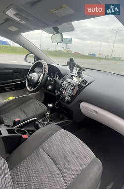 Хэтчбек Kia Ceed 2008 в 