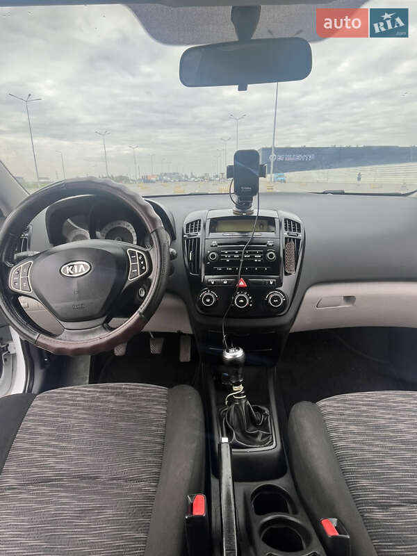 Хэтчбек Kia Ceed 2008 в Львове фото 13 Хэтчбек Kia Ceed 2008 в Львове