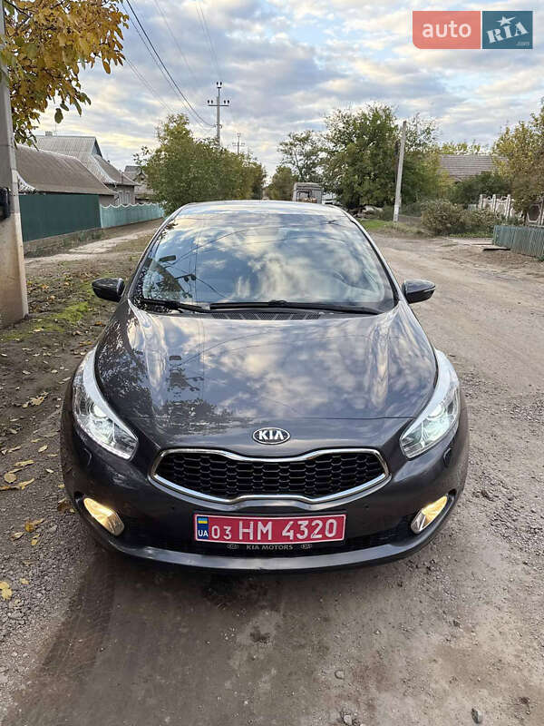 Хэтчбек Kia Ceed 2012 в Белгороде-Днестровском фото 3 Хэтчбек Kia Ceed 2012 в Белгороде-Днестровском