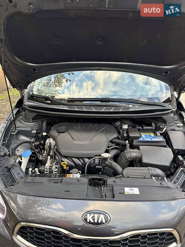 Хэтчбек Kia Ceed 2012 в Белгороде-Днестровском фото 29 Хэтчбек Kia Ceed 2012 в Белгороде-Днестровском