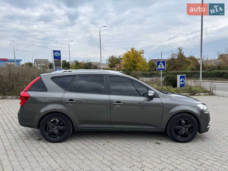 Универсал Kia Ceed 2010 в Жмеринке фото 5 Универсал Kia Ceed 2010 в Жмеринке