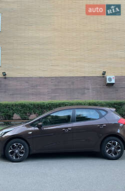 Хэтчбек Kia Ceed 2013 в Киеве