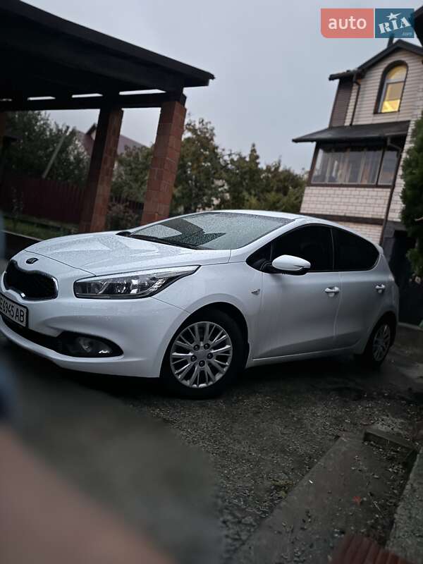 Хетчбек Kia Ceed 2013 в Києві