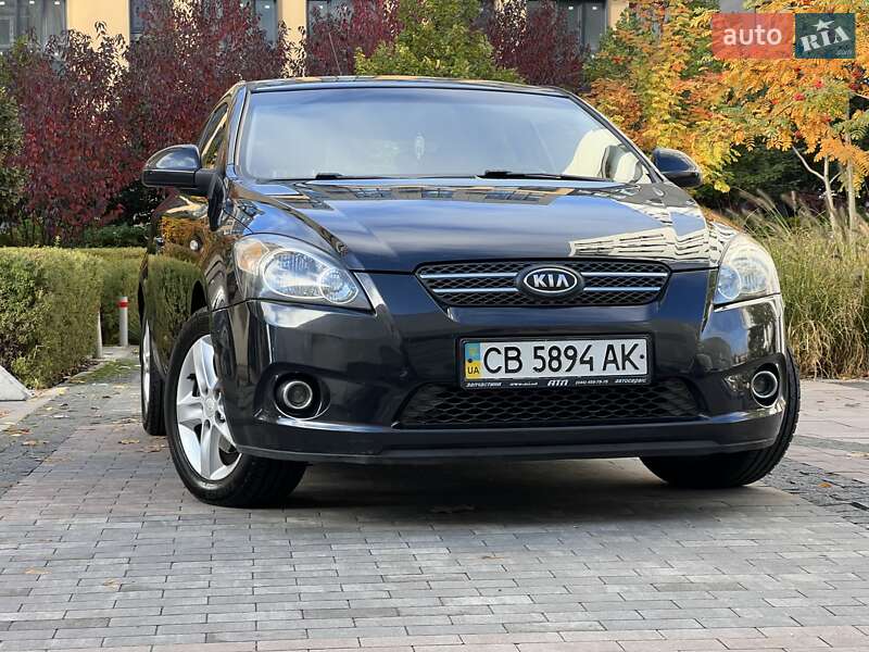 Хэтчбек Kia Ceed 2008 в Киеве фото 8 Хэтчбек Kia Ceed 2008 в Киеве
