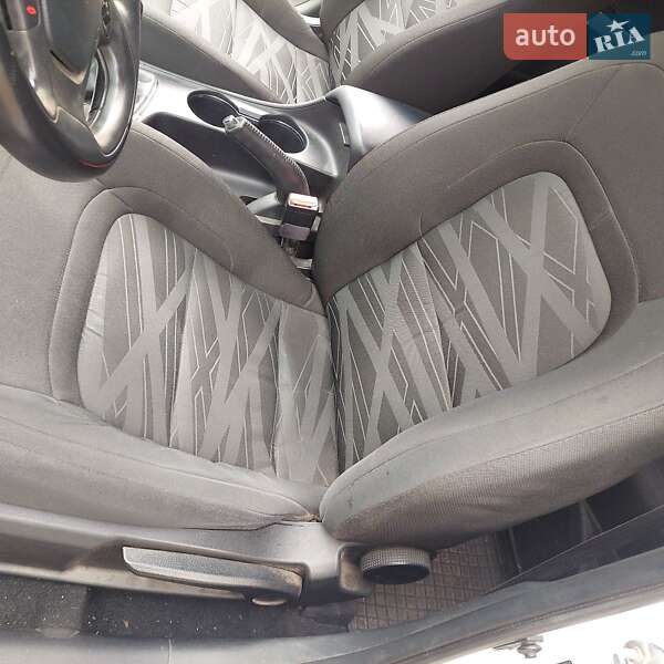 Хэтчбек Kia Ceed 2012 в Одессе
