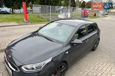 Хетчбек Kia Ceed 2019 в  фото 16 Хетчбек Kia Ceed 2019 в