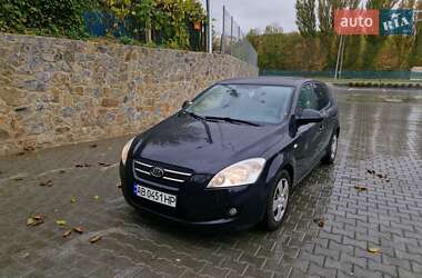 Хэтчбек Kia Ceed 2008 в Виннице