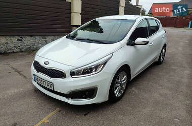 Хэтчбек Kia Ceed 2017 в 