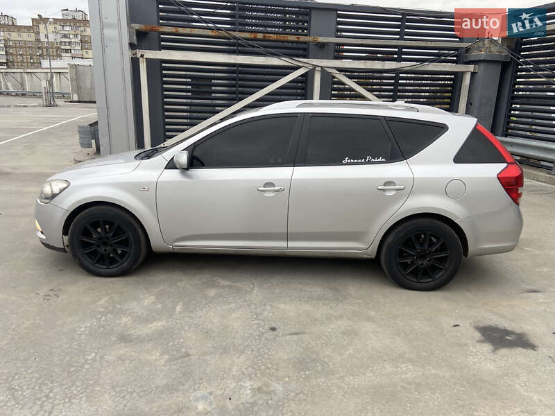 Універсал Kia Ceed 2010 в Києві фото 28 Універсал Kia Ceed 2010 в Києві