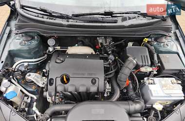 Хэтчбек Kia Ceed 2008 в 